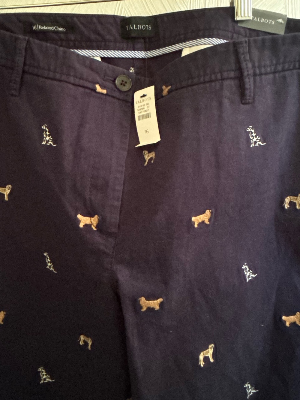 NWT Women’s TALBOTS Navy Embroidered 🐕Dog-Pattern Chino Pants sz 16🐩 - Picture 4 of 7